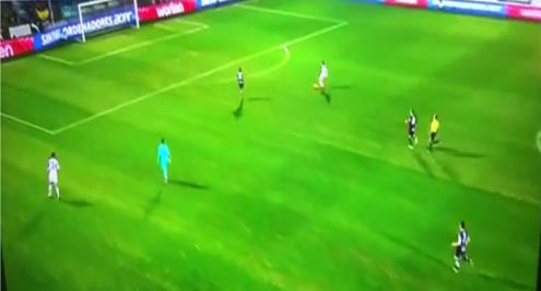 بالفيديو.. لاعب مالاجا بطل أغرب فرصة ضائعة بالليجا